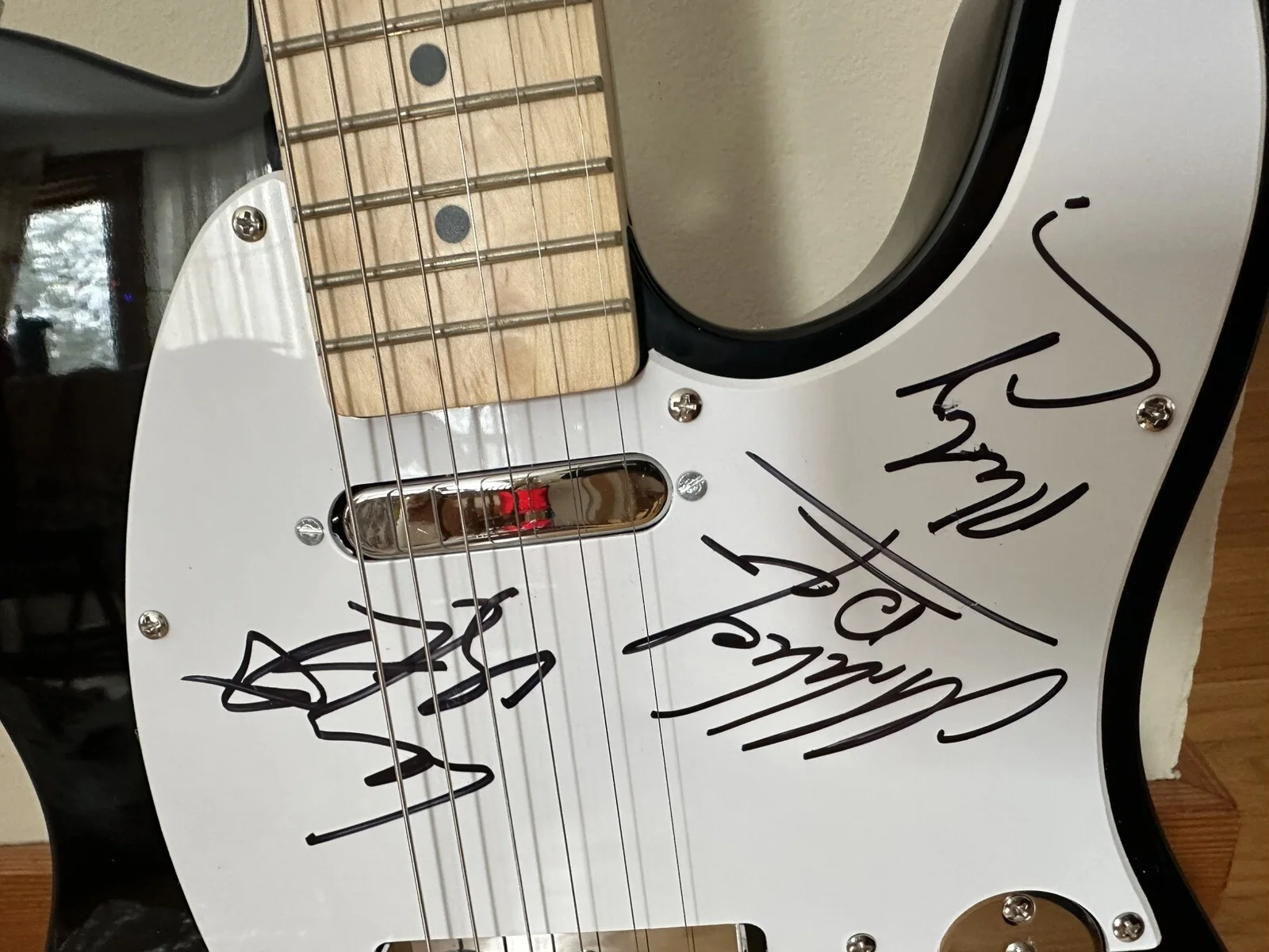 Motörhead SIGNED Electric Guitar • Brand New with CoA • Lemmy, Mikkey, & Phil, изображение 4