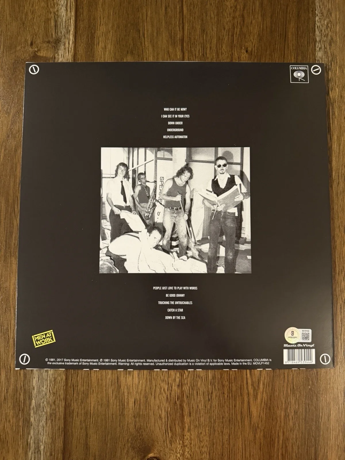 Colin Hay ‘Men At Work’ Band Signed Vinyl Album ‘Business As Usual’ Beckett, изображение 2