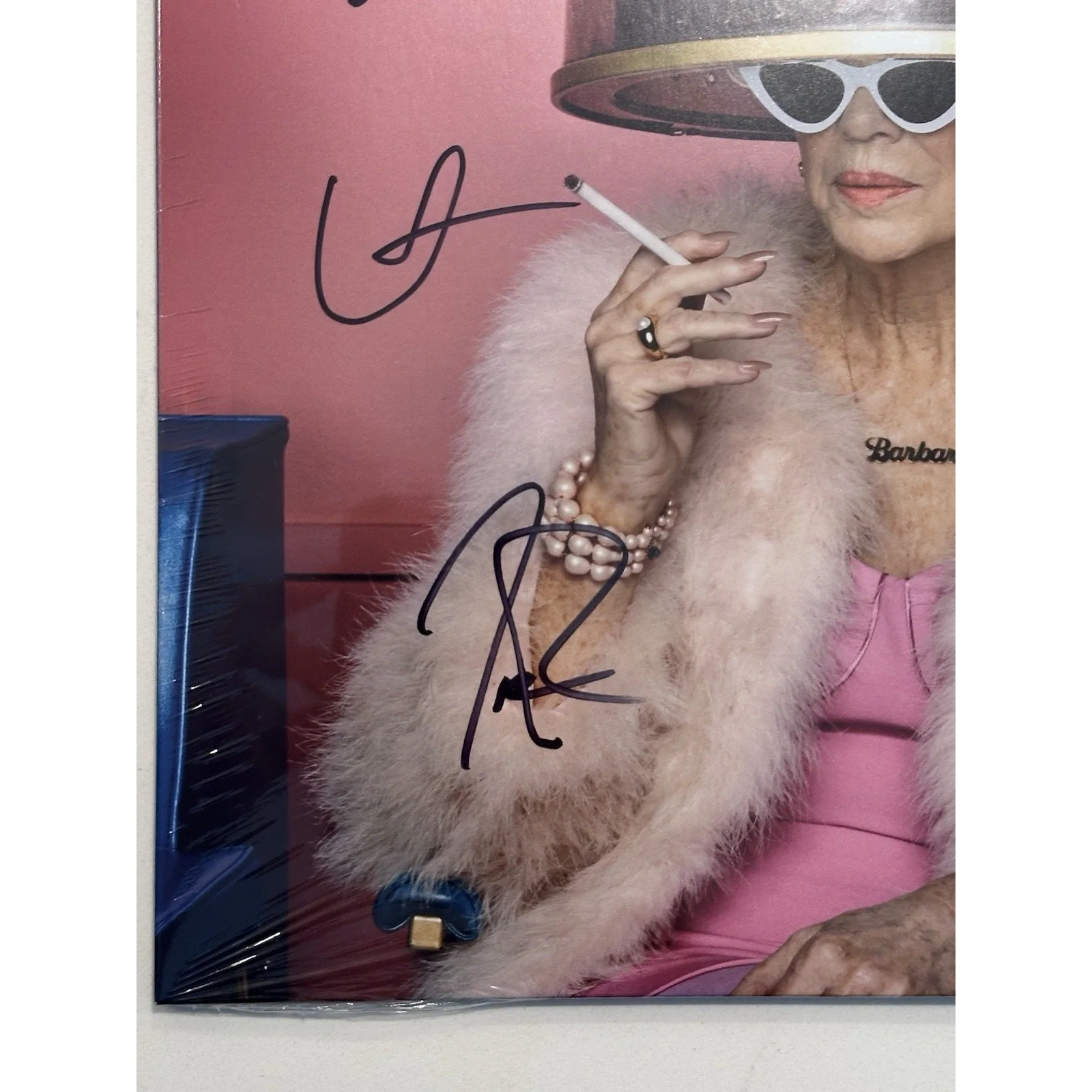 Old Dominion Band Signed 2025 Barbara Album Blush Pink Vinyl AUTOGRAPHED #2, изображение 3