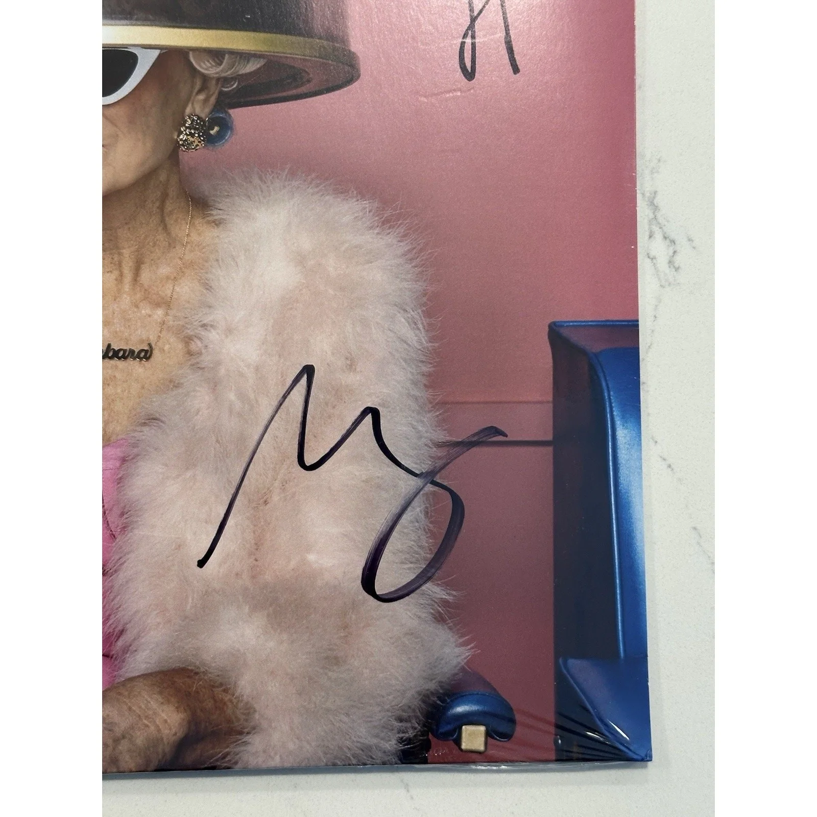 Old Dominion Band Signed 2025 Barbara Album Blush Pink Vinyl AUTOGRAPHED #2, изображение 4