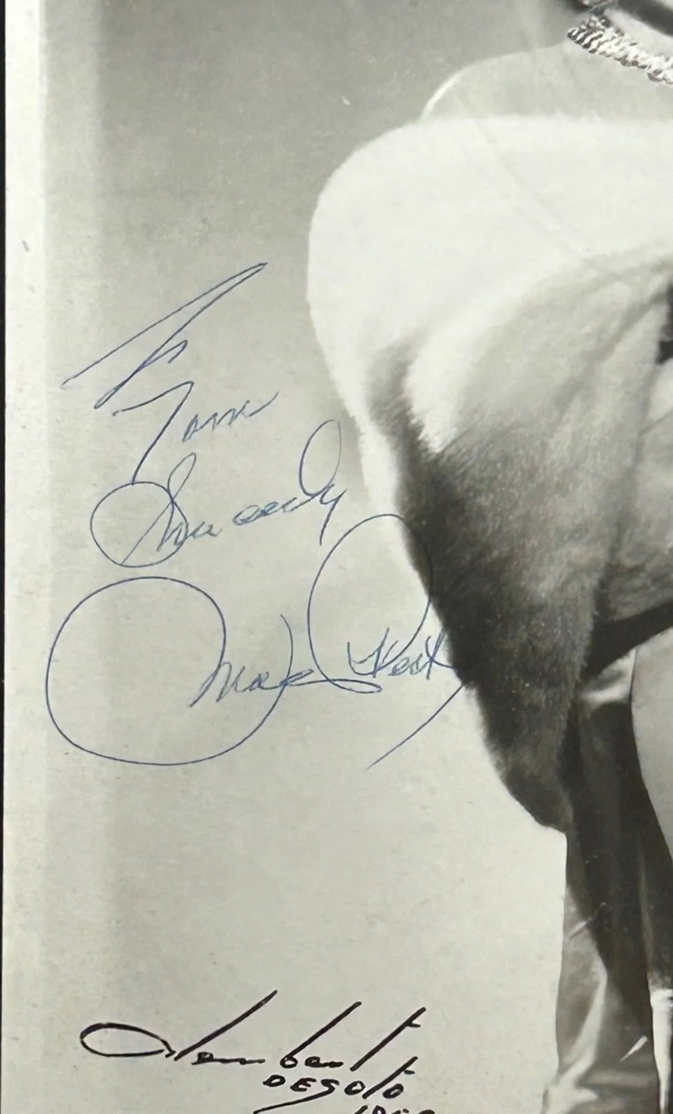 MAE WEST—Signed Framed 1958 Photo—CARY GRANT•W C FIELDS•WARREN WILLIAM•R.SCOTT, изображение 2