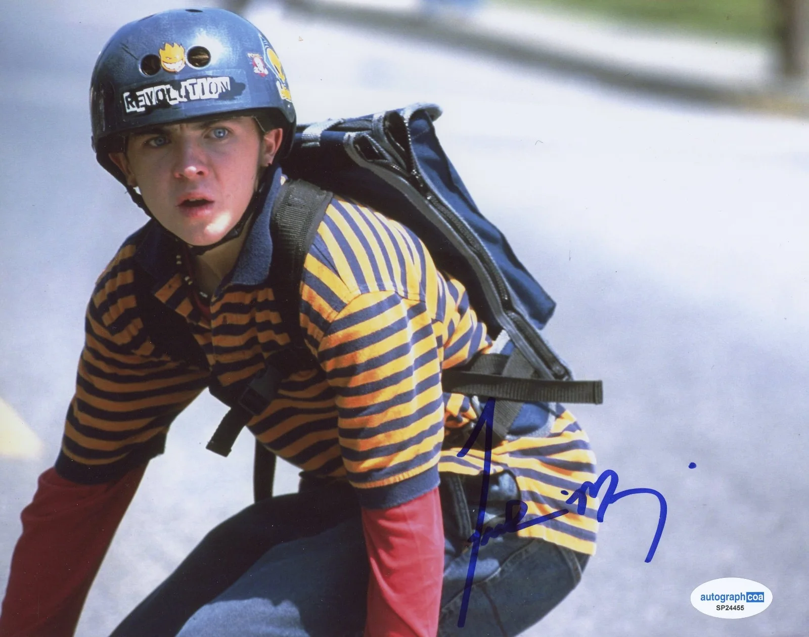 Frankie Muniz — Frankie Muniz Signed Autographed AGENT CODY BANKS 8x10 Photo EXACT Proof ACOA B, image 2