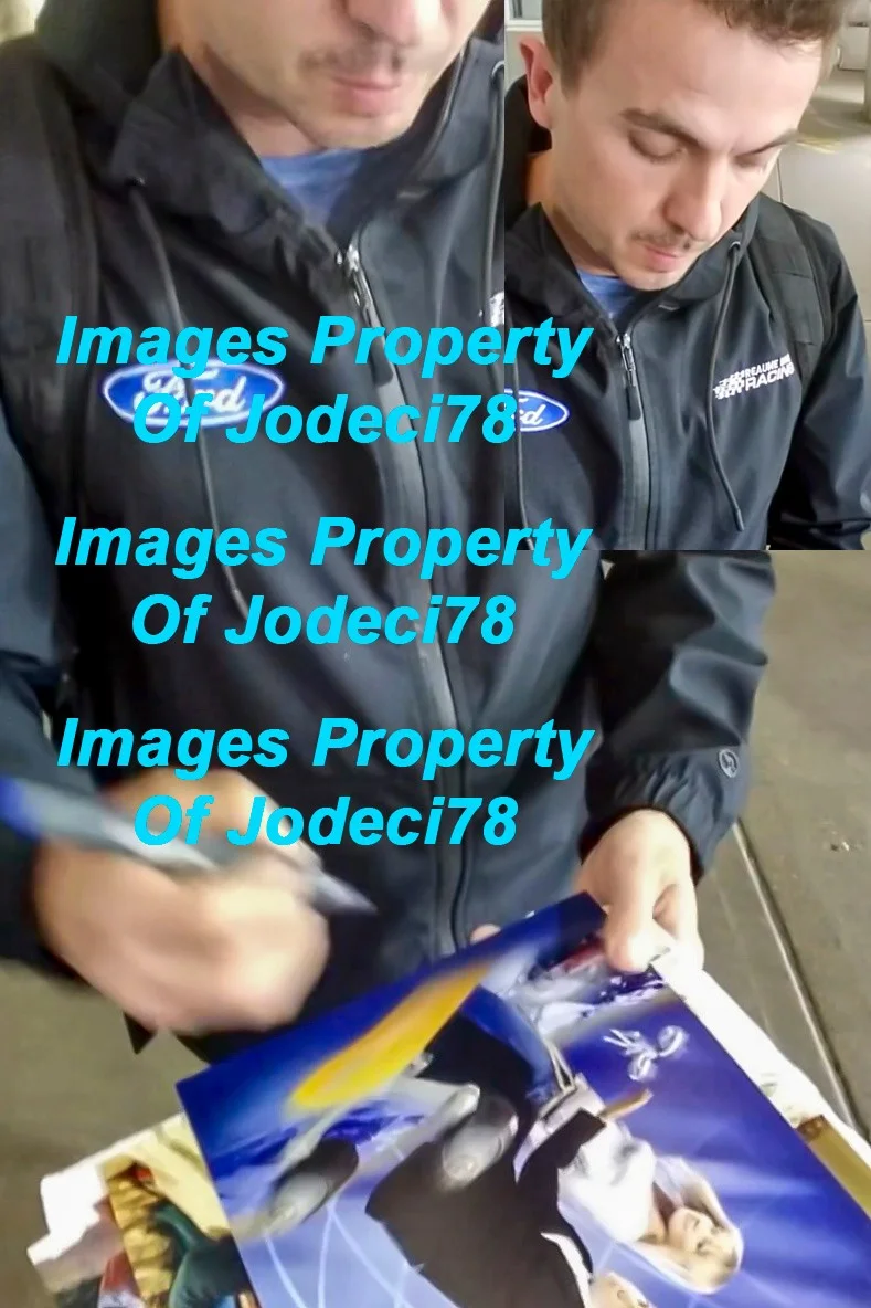 Frankie Muniz — Frankie Muniz Signed Autographed AGENT CODY BANKS 8x10 Photo EXACT Proof ACOA A, image 3
