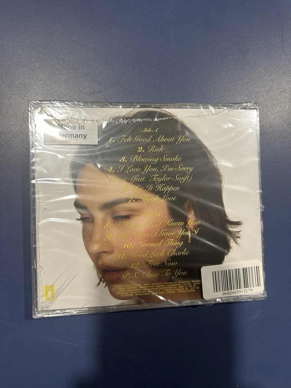 Gracie Abrams Secret Of Us CD & Signed Art Card Autographed SEALED, image 2
