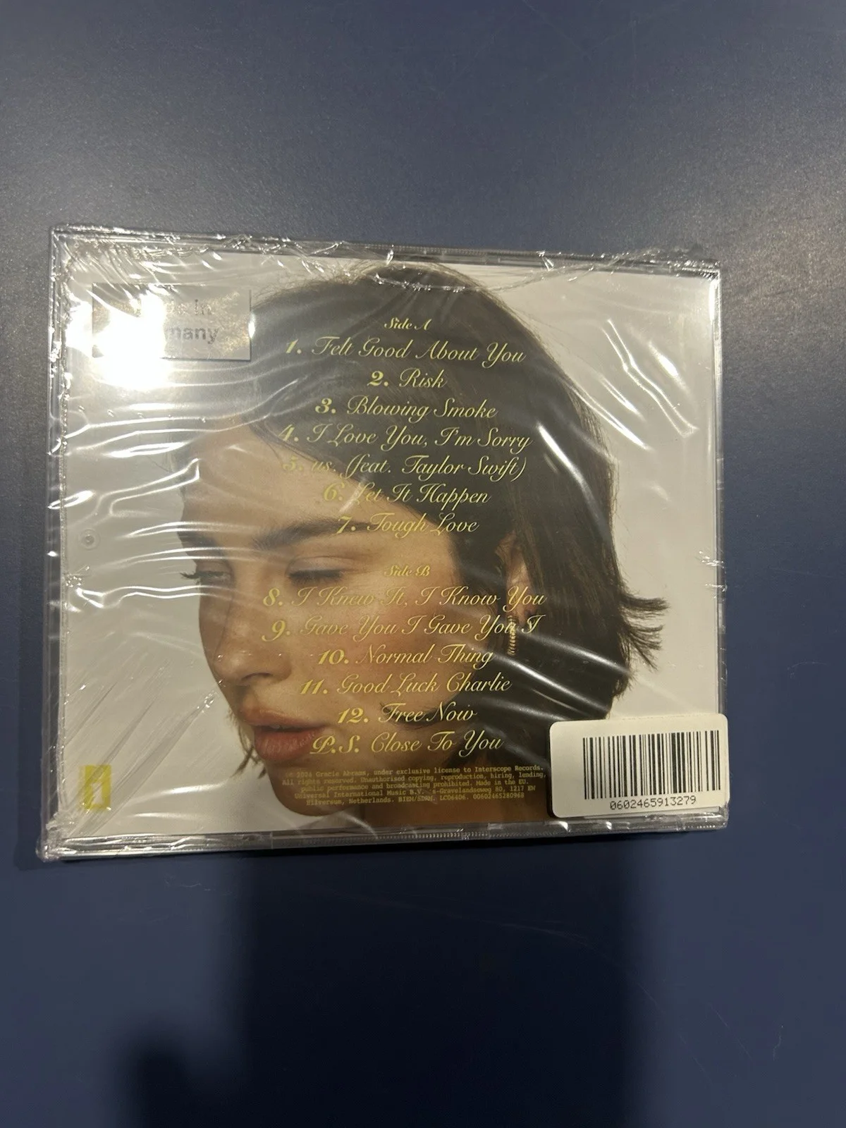 Gracie Abrams Secret Of Us CD & Signed Art Card Autographed SEALED, image 2