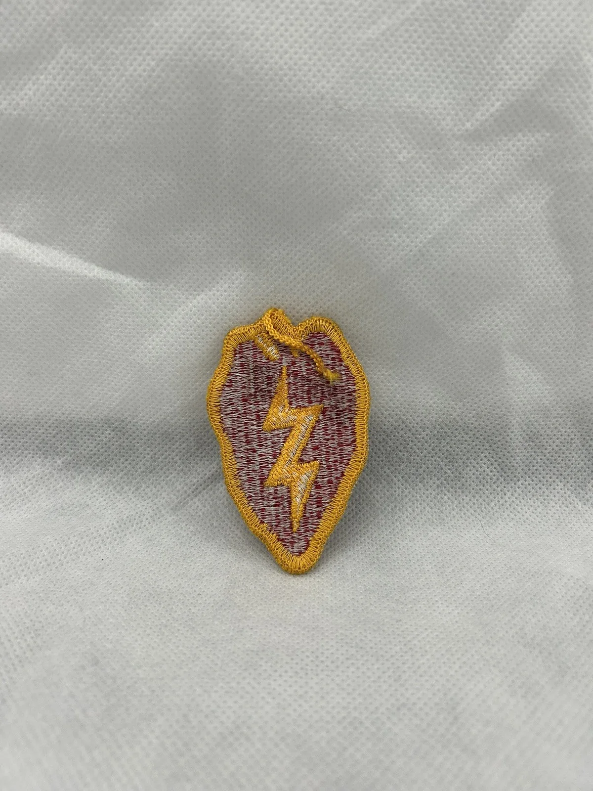 Platoon Original Prop Screen Used 25TH Infantry Division Patch movie film coa, изображение 2