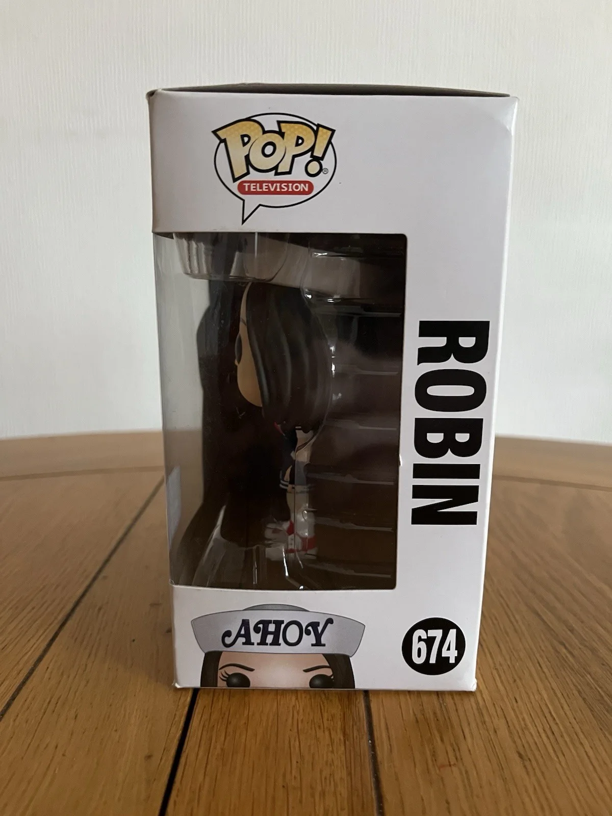 RARE funko SDCC limited edition Funko pop! Robin w/ice cream 674., image 2