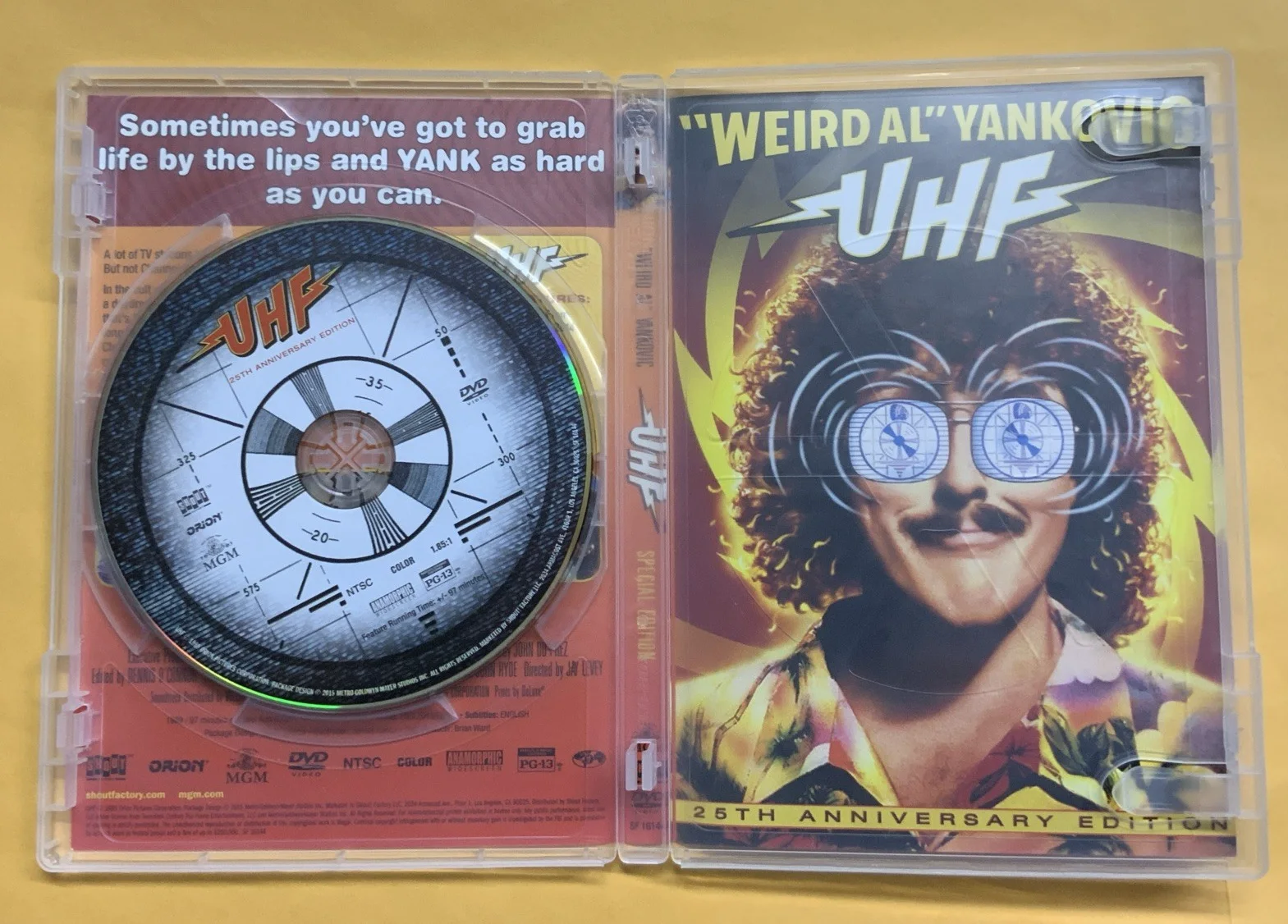 WEIRD AL YANKOVIC — UHF WEIRD AL YANKOVIC Micheal Richards autographed signed 25th anniversary rare, изображение 5