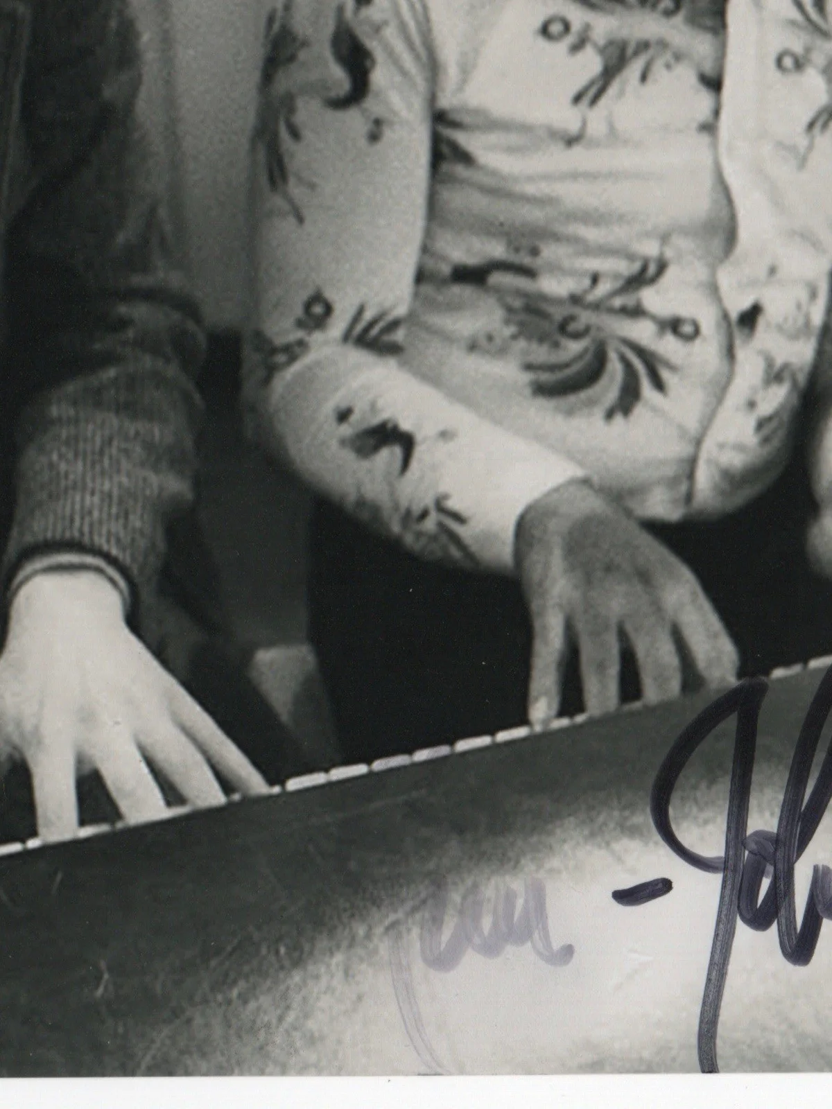 John Landis — John Landis signed autograph 8x10 Photo No COA Pass BAS PSA JSA Animal House*INR, изображение 2