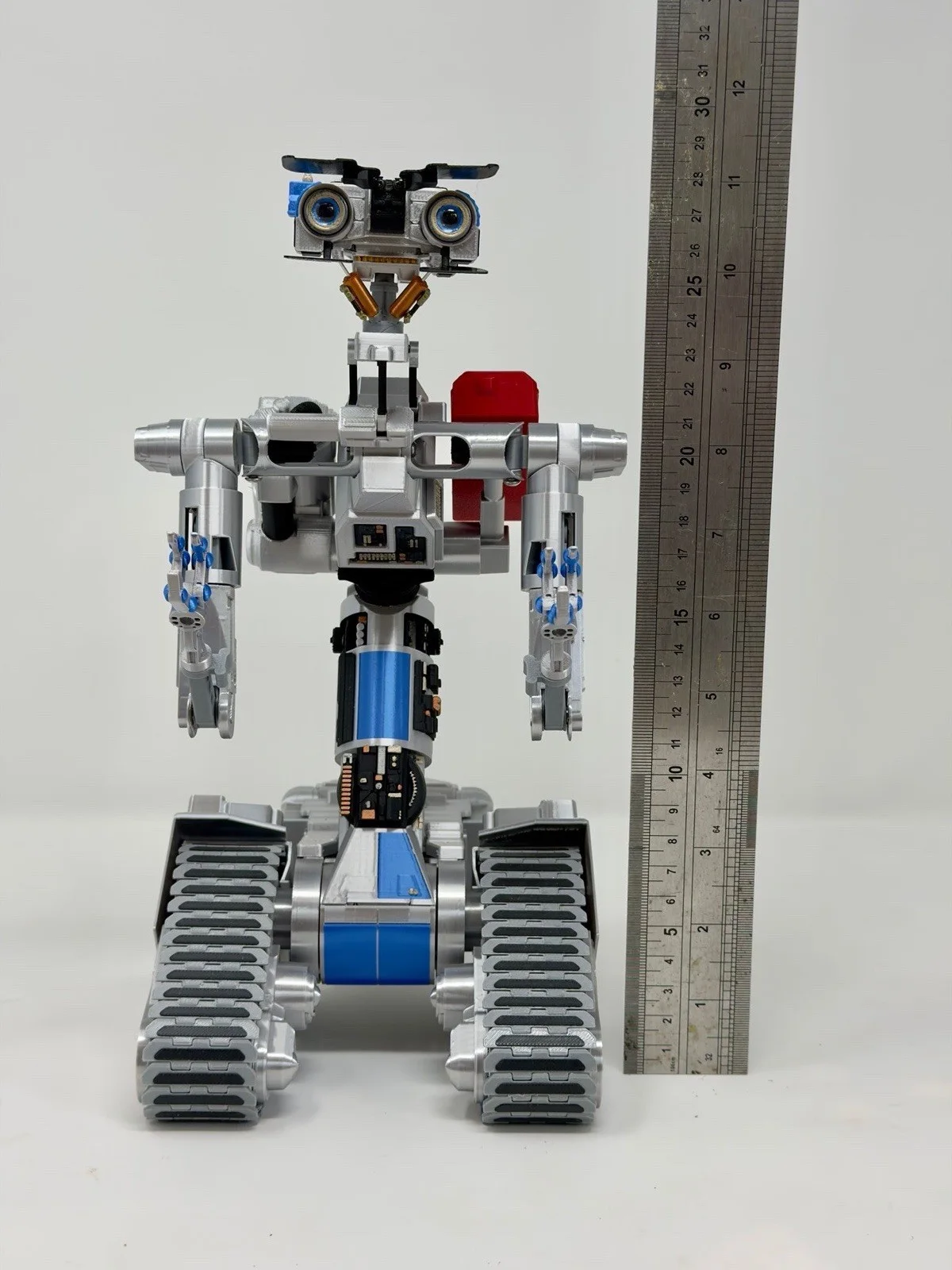 Movie Accurate 1/6 Scale Articulate model of Johnny 5 80's film Short Circuit, изображение 3
