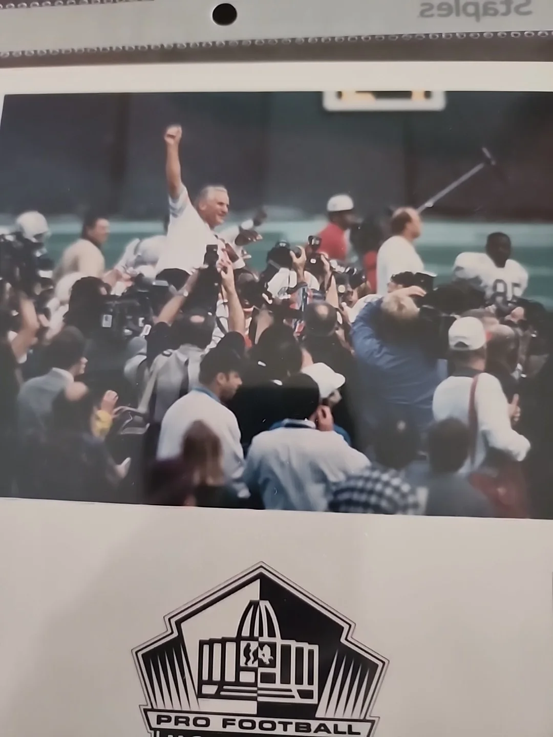 Don shula signed hall of fame photo when he was enshrined in 1997, изображение 3