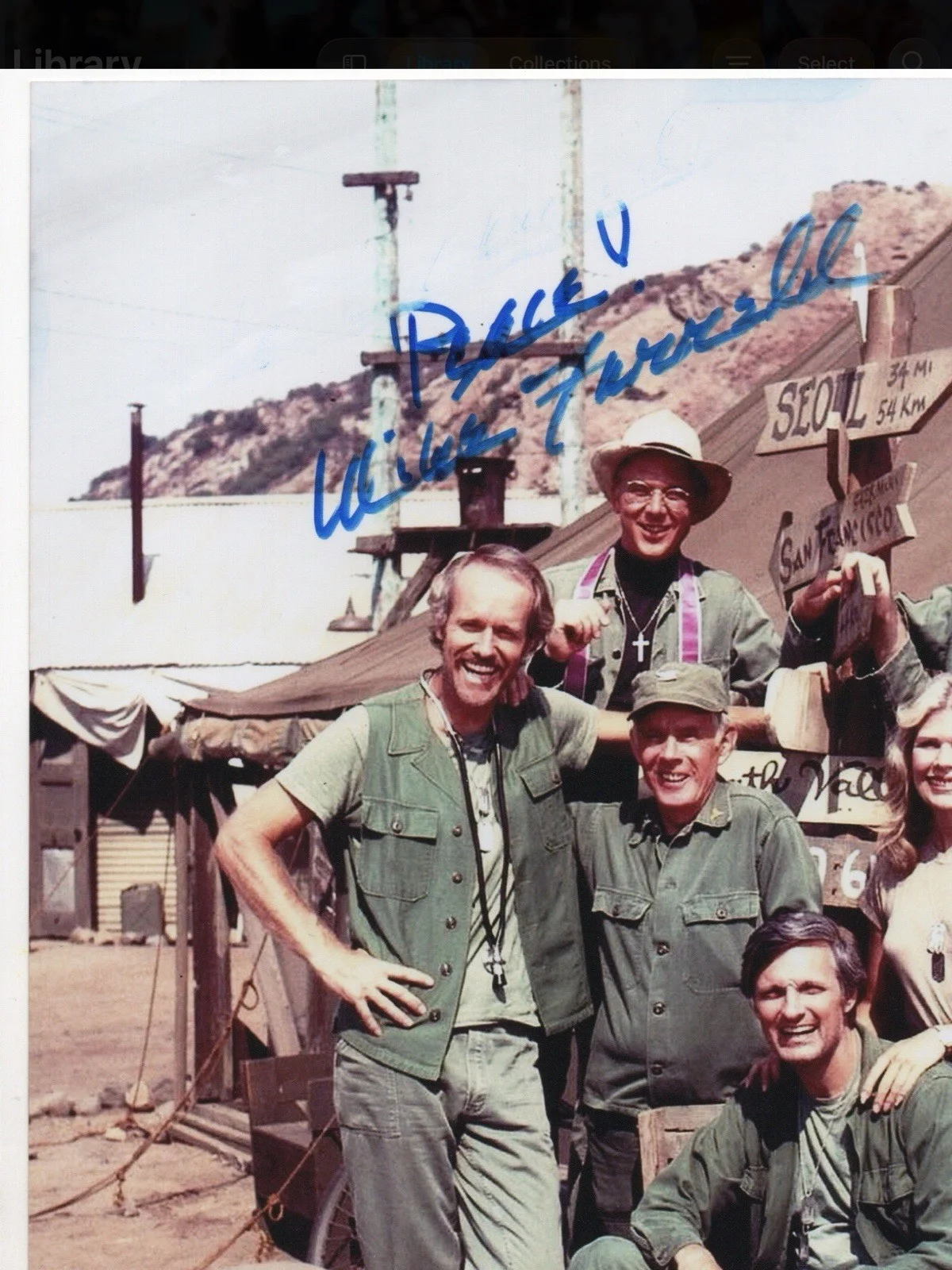 Mike Farrell — Mike Farrell signed autograph 8x10 Photo No COA Pass BAS PSA JSA MASH BJ *INR, изображение 2