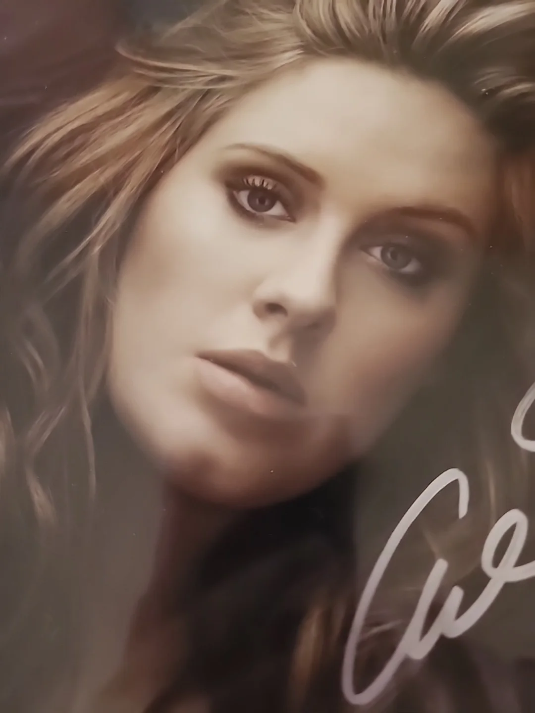Adele signed color photo, image 4