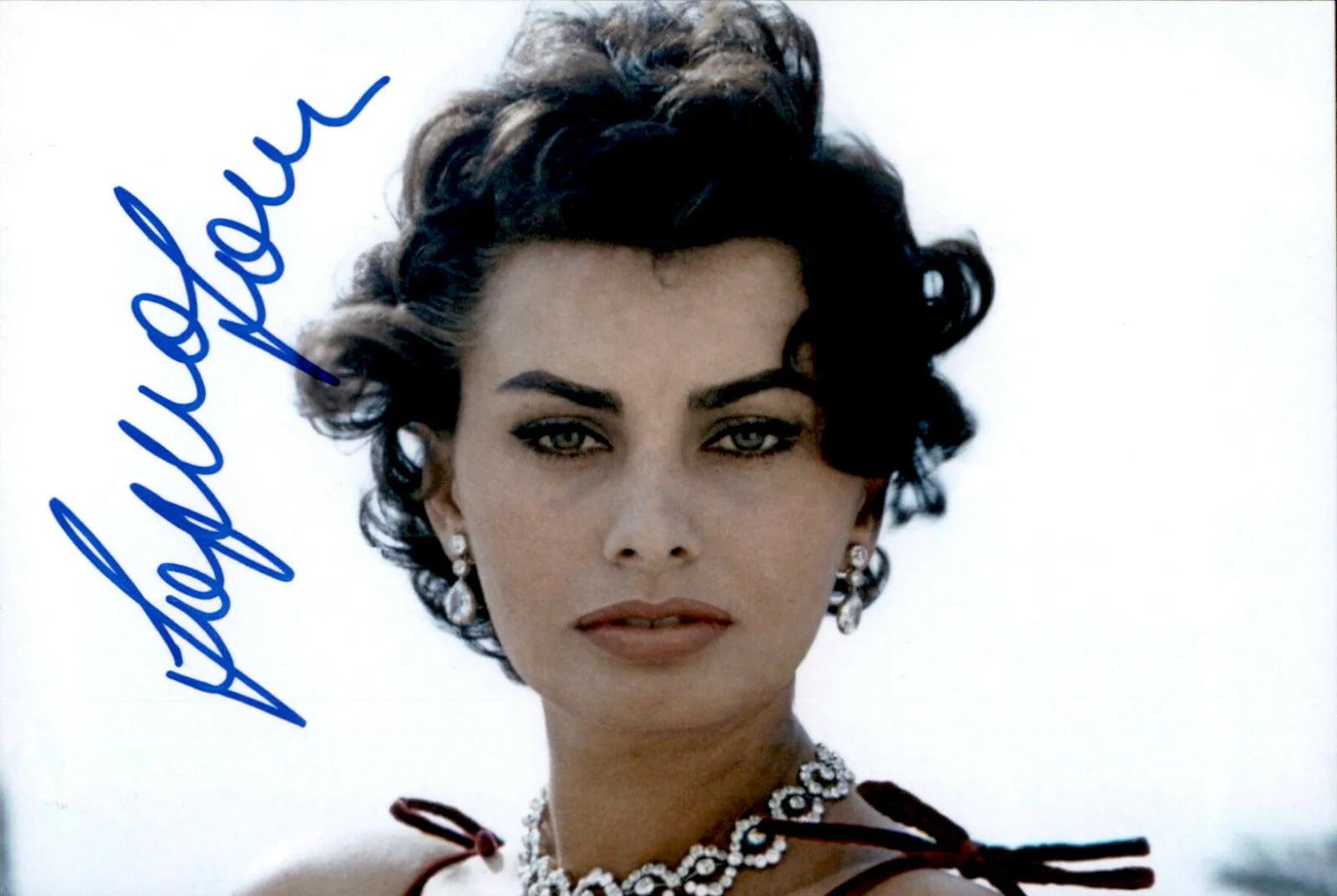 Sophia Loren — Sophia Loren Signed Autographed 4x6 Photo Movie Star / Actress / Beautiful #9