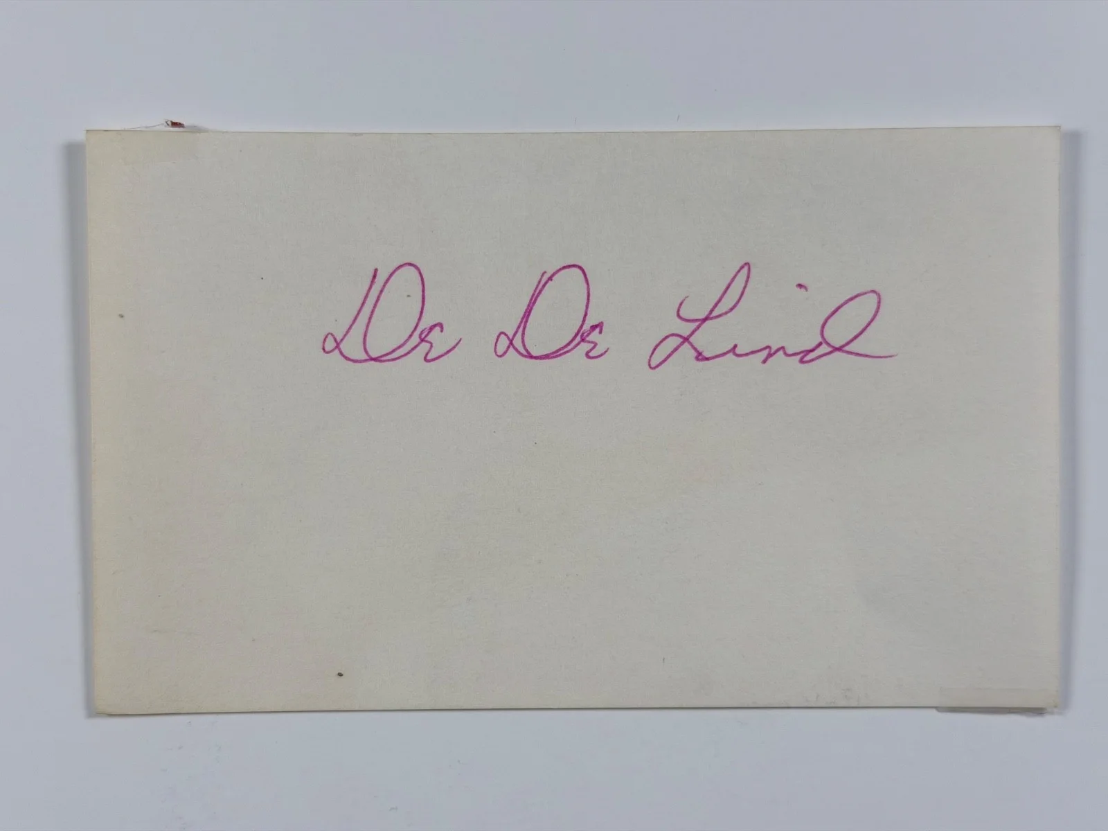 Dede Lind — DeDe Lind Signed Autograph 3x5 Card w/ Playboy August 1967 Photo, изображение 2