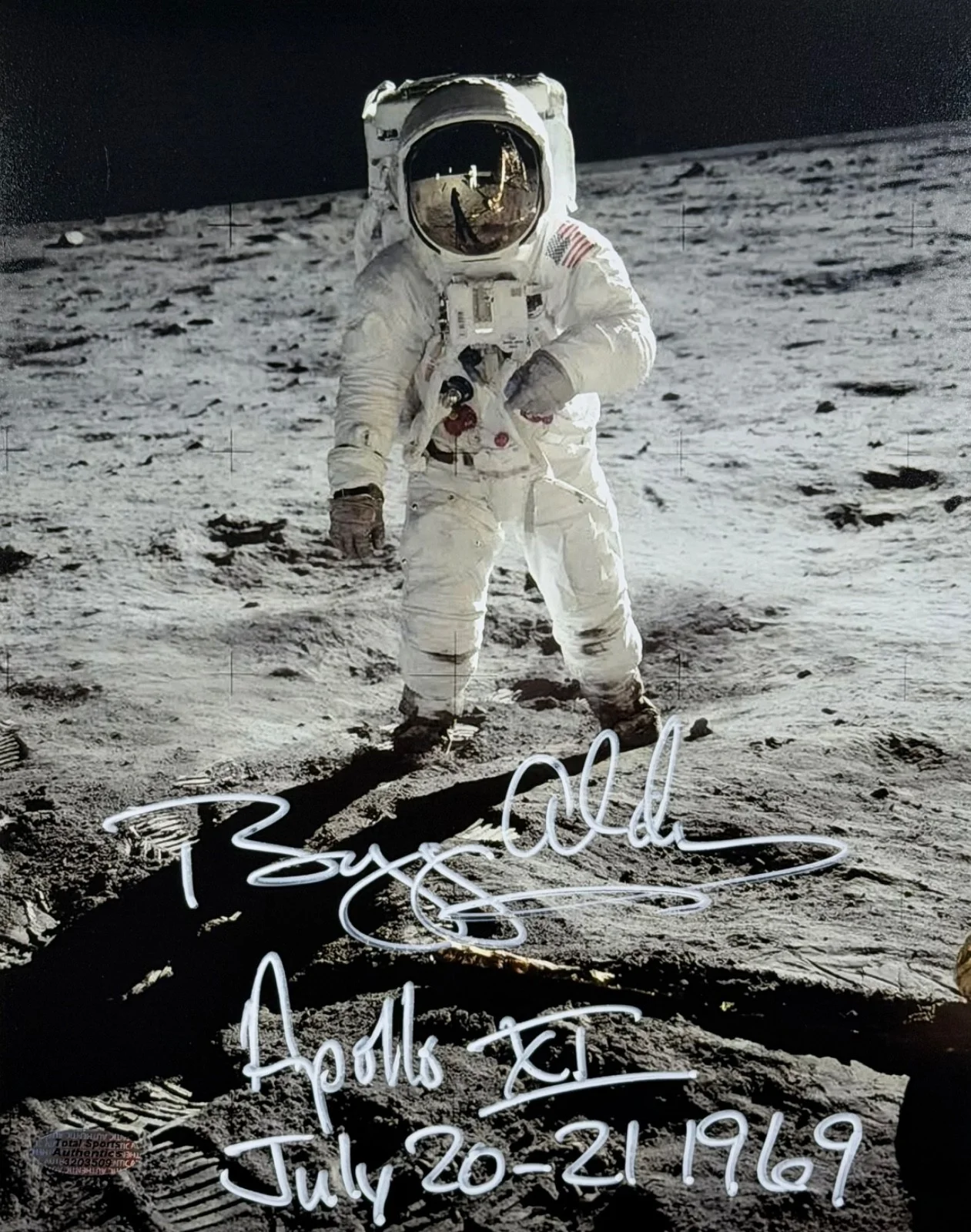 Buzz Aldrin — Buzz Aldrin Signed Autographed 8x10 Photo Apollo 11 Moon Landing COA