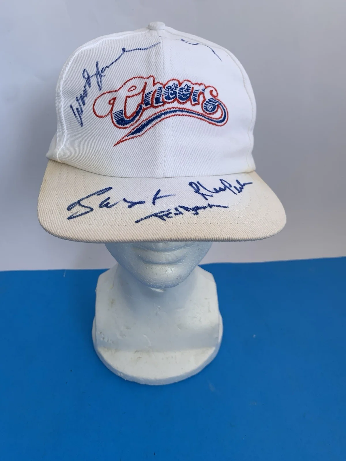 CHEERS Cast AUTOGRAPH Hat Woody Harrelson TED DANSON Rhea Perlman CLIFF + NORM, image 2