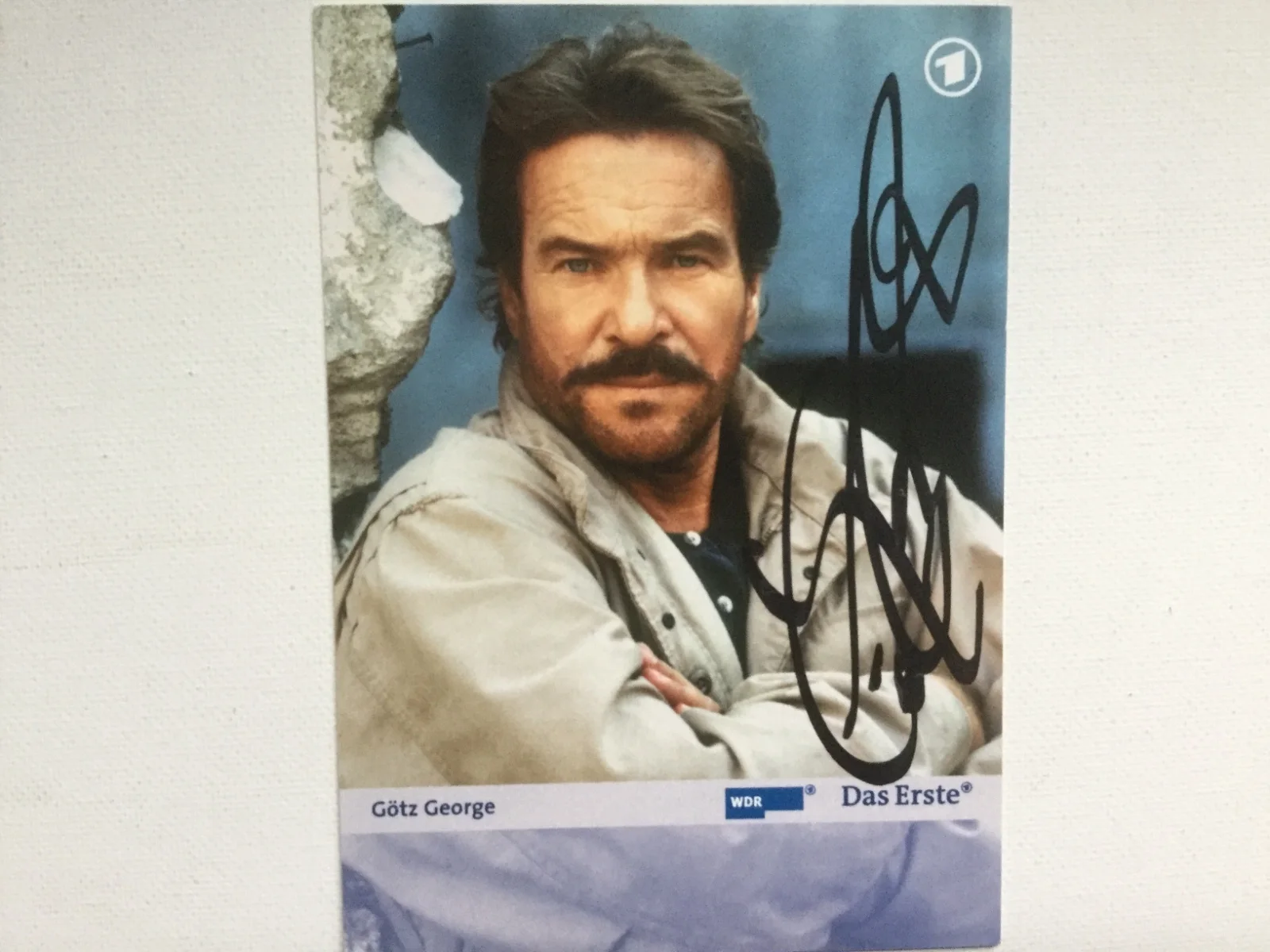 German Actor Gotz George (1938-2016) 2 signed autographed color postcards RARE !, изображение 4