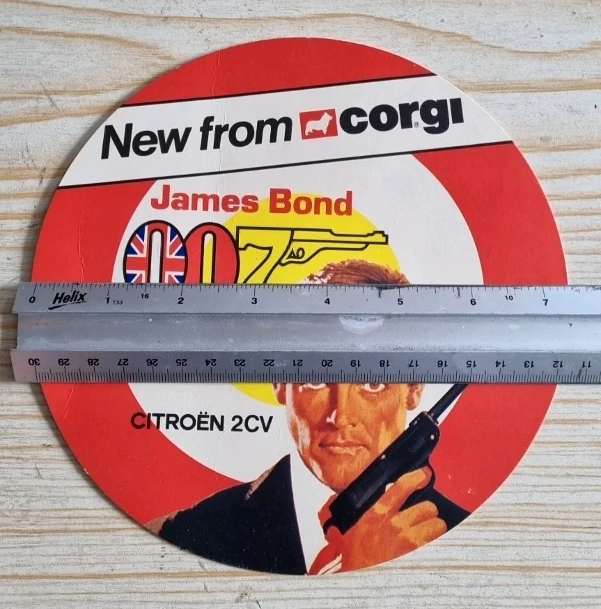 JAMES BOND RARE CORGI CITROEN FOR YOUR EYES ONLY ROUND SHOP COUNTER CARD, изображение 2