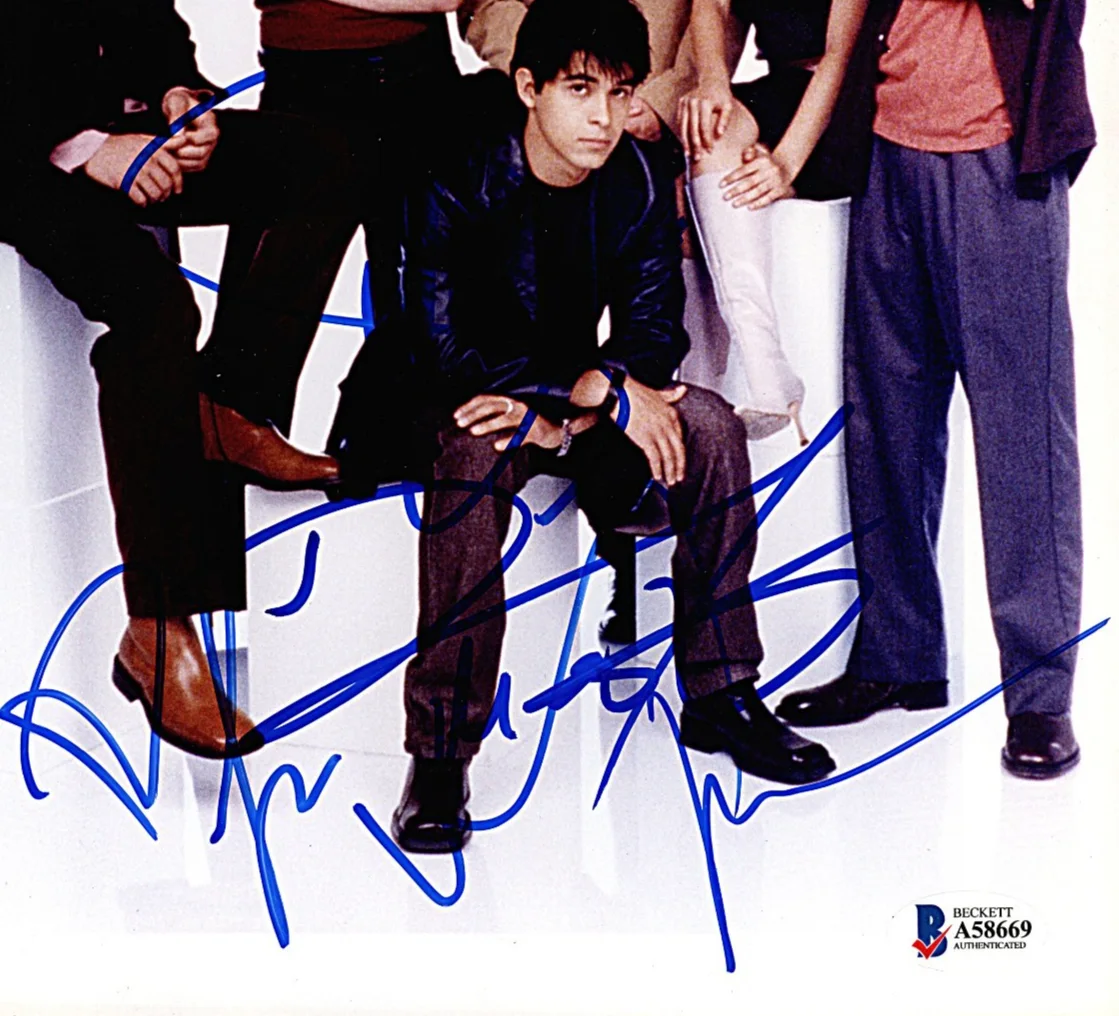 Mila Kunis. Laura Prepon, Danny Masterson, Wilmer Valderrama — That 70s Show Cast Signed 8x10 Photo Beckett BAS COA Kunis Prepon Valderrama, image 3