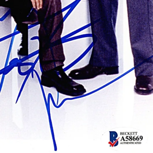 Mila Kunis. Laura Prepon, Danny Masterson, Wilmer Valderrama — That 70s Show Cast Signed 8x10 Photo Beckett BAS COA Kunis Prepon Valderrama, image 4
