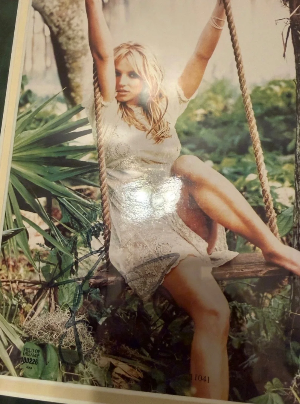 Britney Spears framed autograph, image 2