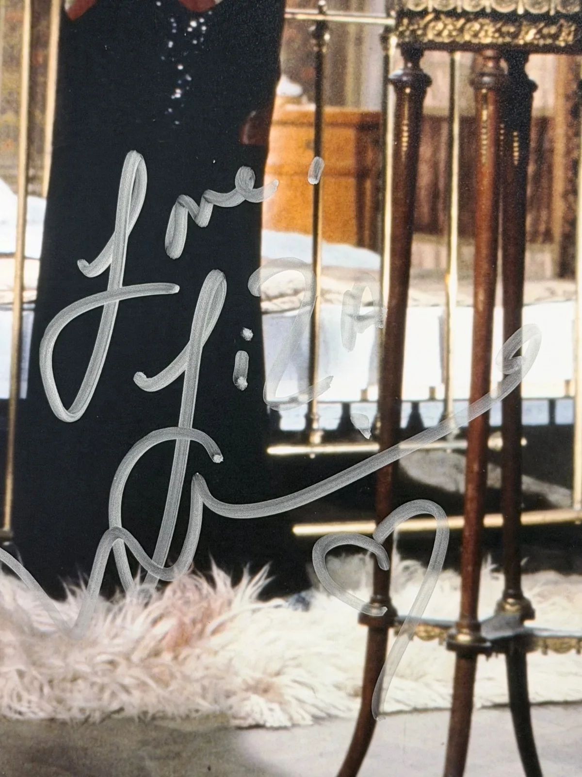 Liza Minnelli — Liza Minnelli Signed Autographed 8x10 Photo Cabaret Actress No COA, image 2
