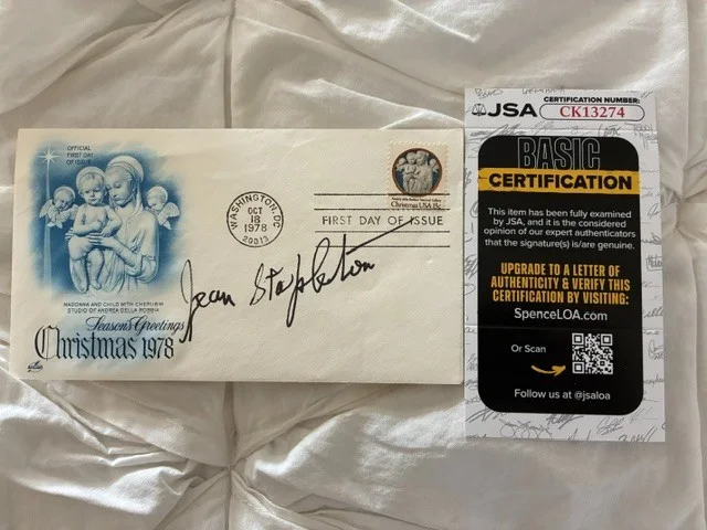 JEAN STAPLETON — JEAN STAPLETON SIGNED ENVELOPE COA JSA