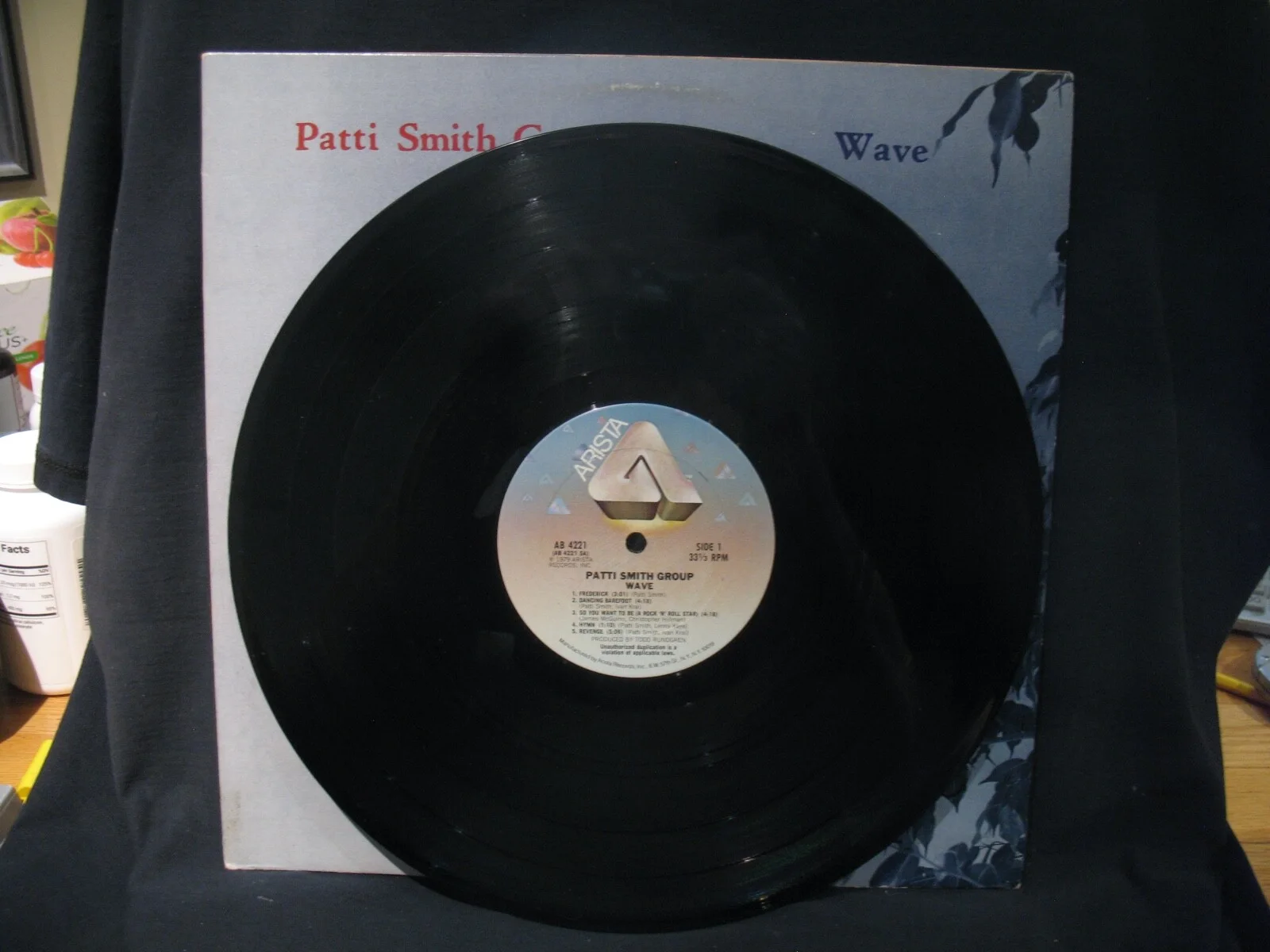 PATTI SMITH~Signed WAVE Album~Punk Rock Priestess~Near Mint Vinyl With Poster!, изображение 2