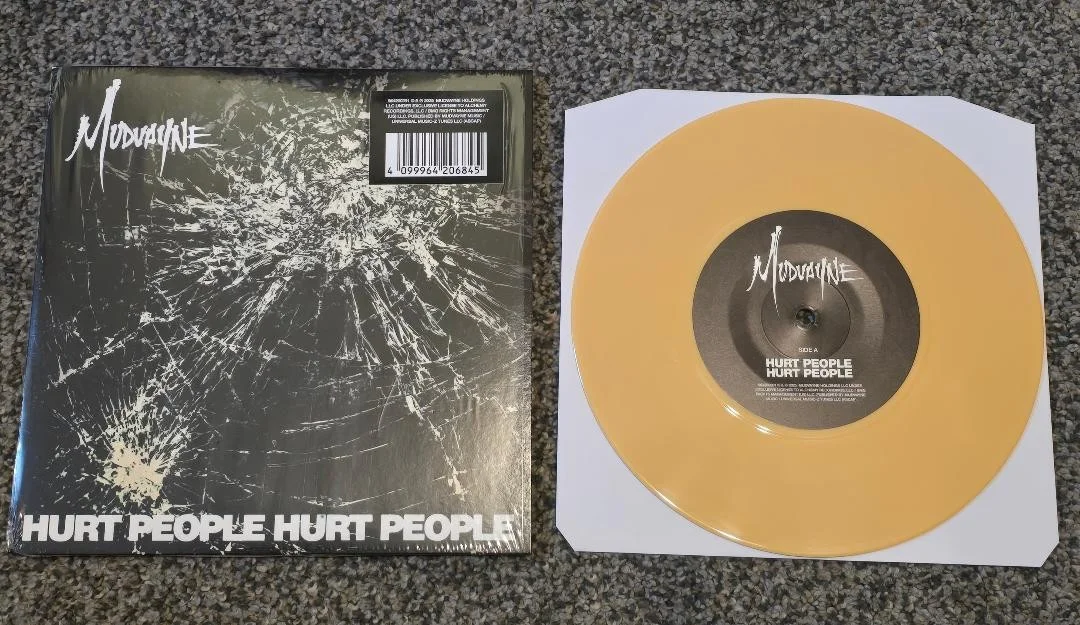 Mudvayne Signed Sticks And Stones 7" Custard Colored Vinyl W/ Signed Insert!! 4, image 2
