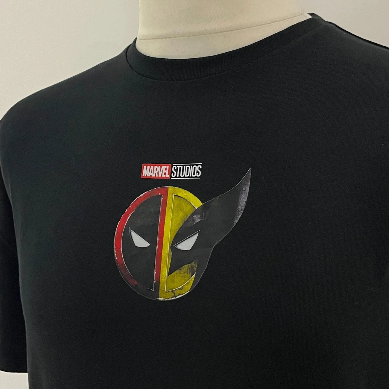 DEADPOOL & WOLVERINE Cast & Crew T-Shirt Stunt Crew Marvel Studios Film Movie L, изображение 5