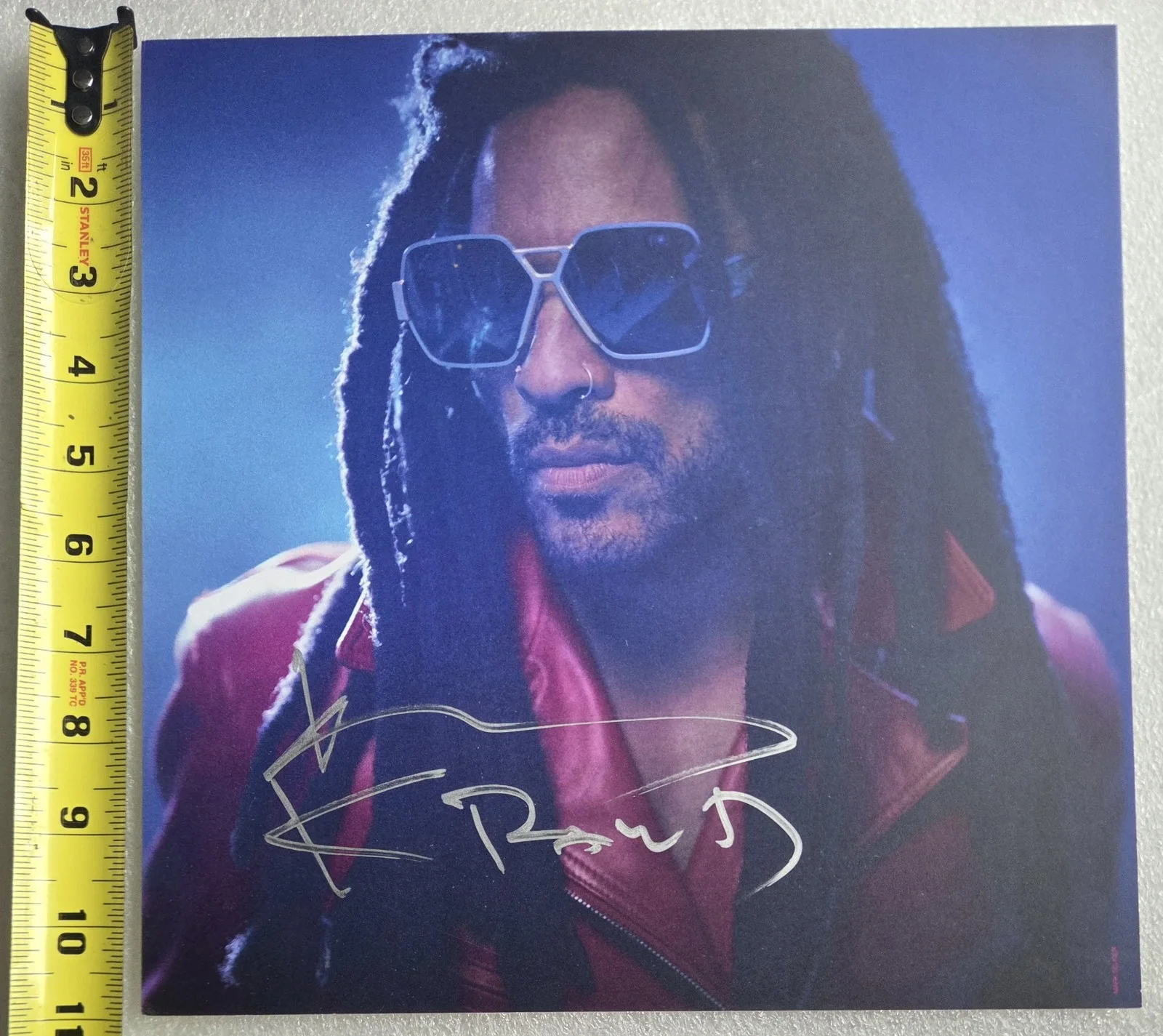 LENNY KRAVITZ AUTOGRAPHED 11X11 INSERT WITH NEW RECORD BECKETT BAS COA SIGNED, image 4