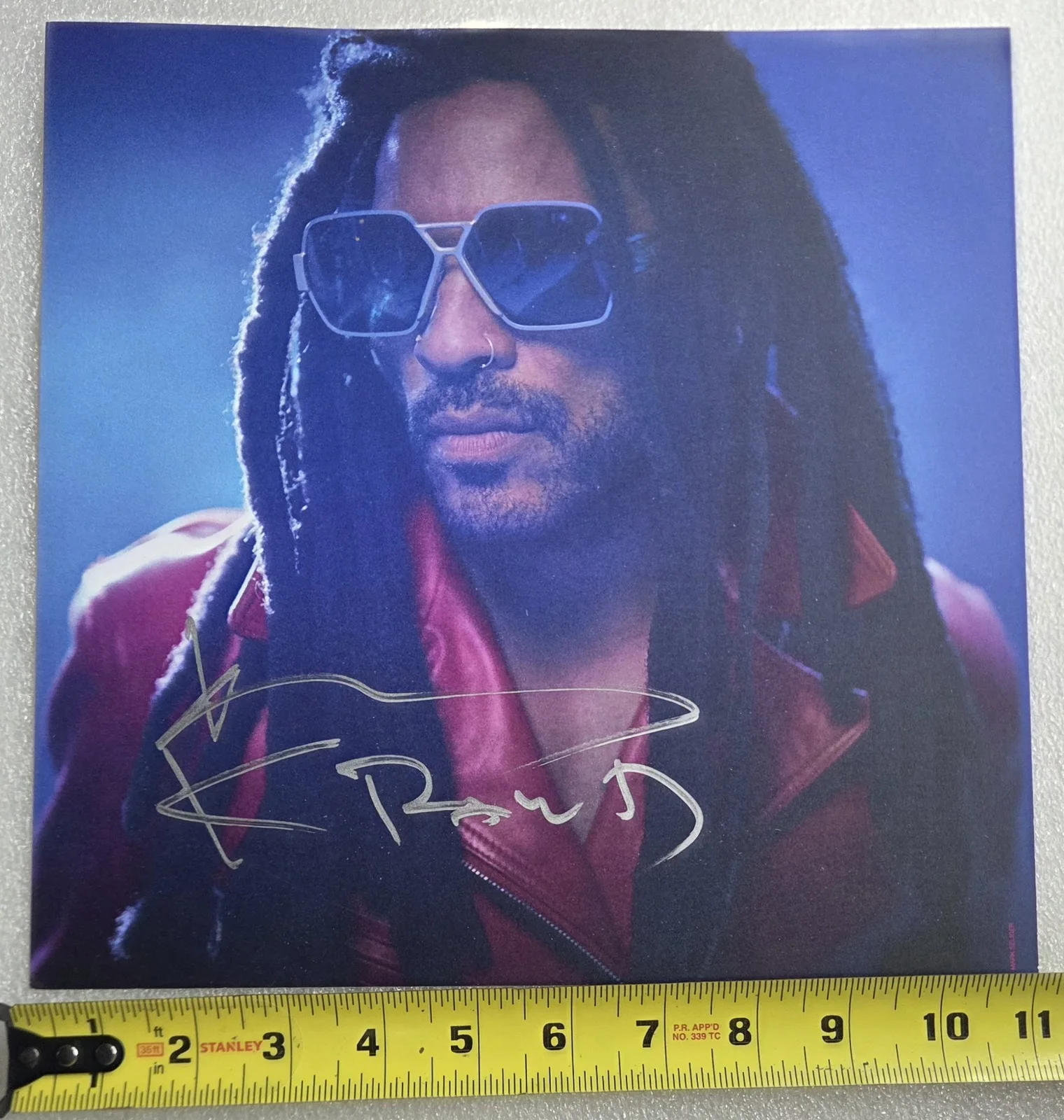 LENNY KRAVITZ AUTOGRAPHED 11X11 INSERT WITH NEW RECORD BECKETT BAS COA SIGNED, image 5