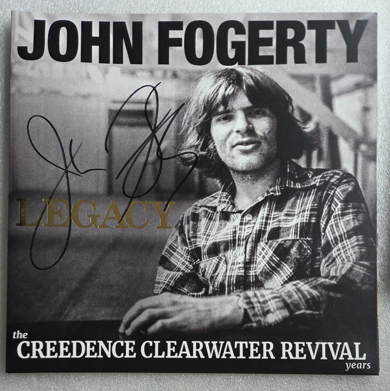 JOHN FOGERTY AUTOGRAPHED COVER BECKETT BAS COA W/ NEW RECORD SIGNED LEGACY CCR, image 3