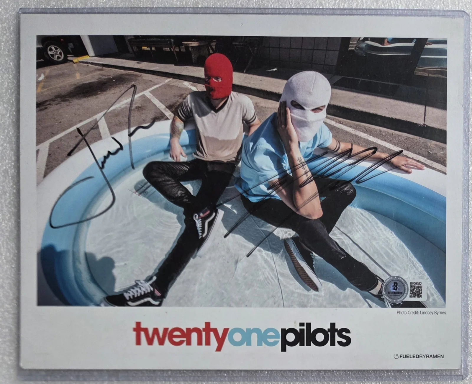 TWENTY ONE PILOTS AUTOGRAPHED BECKETT BAS 8X10 SIGNED 21 JOSH DUN TYLER JOSEPH, изображение 2