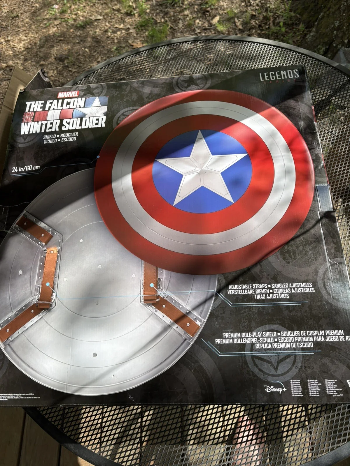 Chris Evans — CAPTAIN AMERICA FULL SIZ Marvel Legends Chris Evans Signed SHIELD coa, image 2