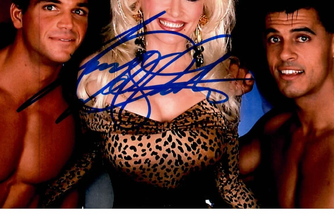 Dolly Parton Singer Actress Chippendales Signed Autographed 8x10 Photo TTM COA, image 2