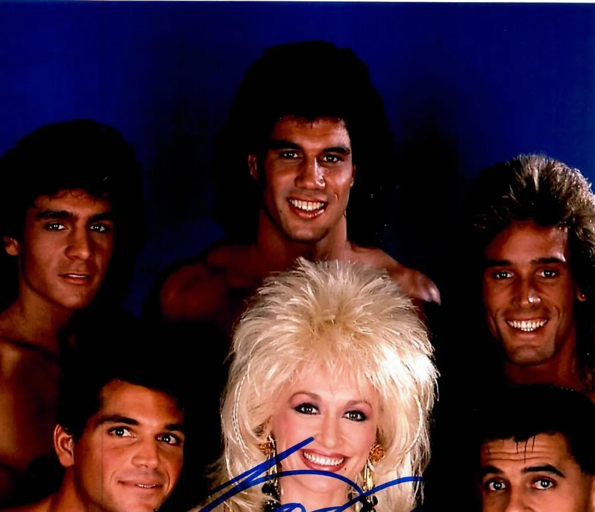 Dolly Parton Singer Actress Chippendales Signed Autographed 8x10 Photo TTM COA, image 3