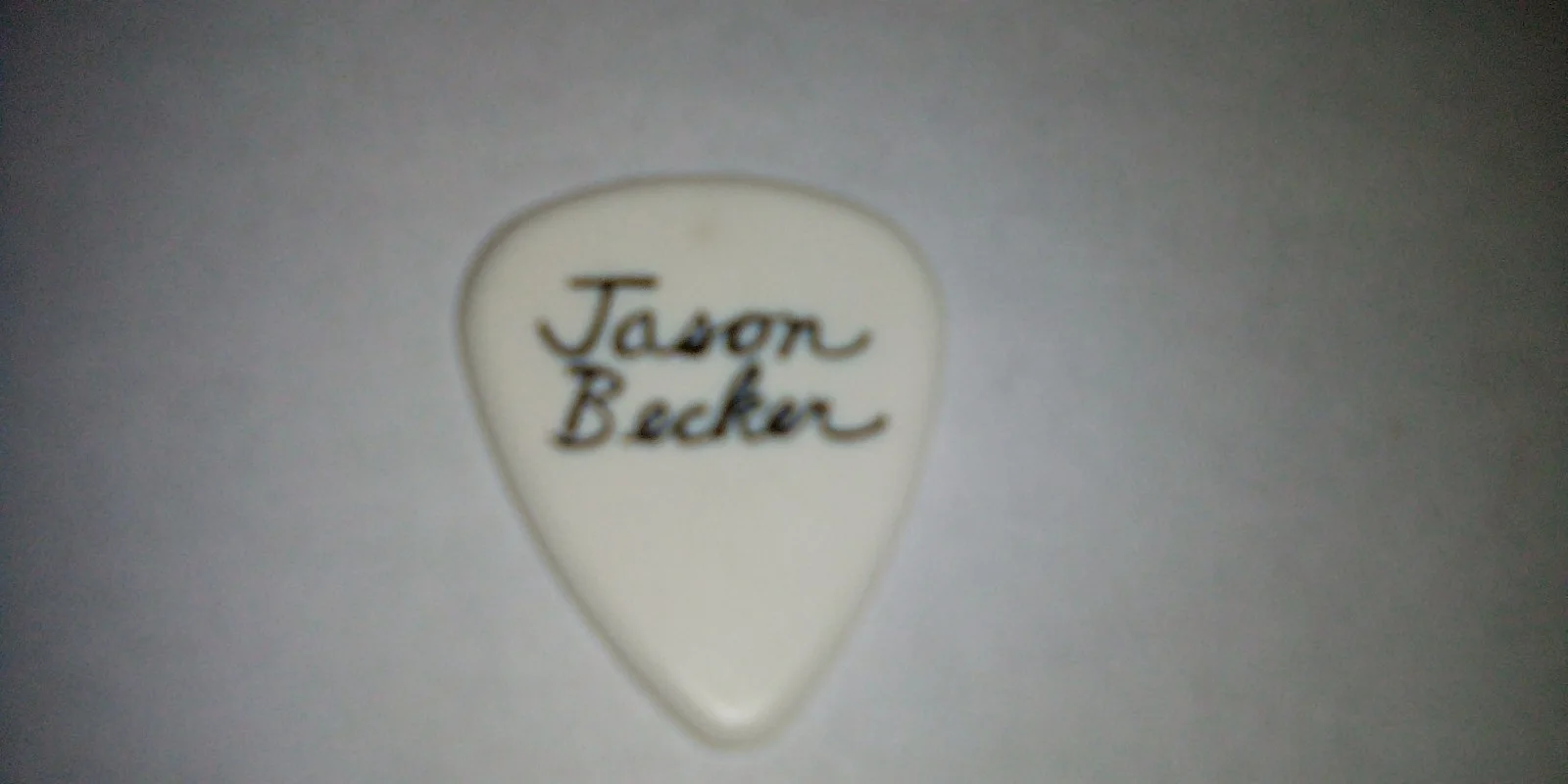 Cacophony Jason Becker Vintage Signature White Guitar Pick RARE, image 2