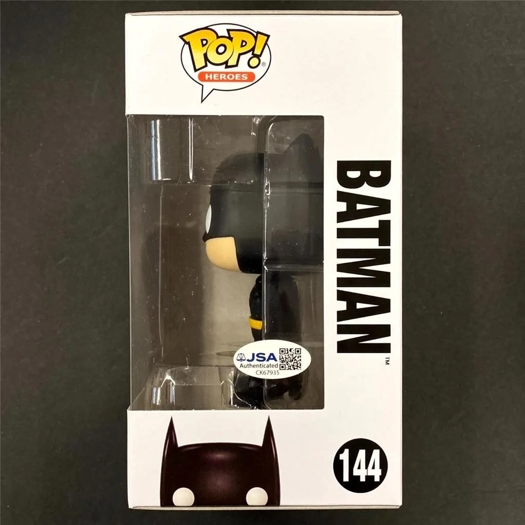 Christian Bale signed Batman Funko Pop! Figure 144 silver autograph (B) ~ JSA, изображение 3