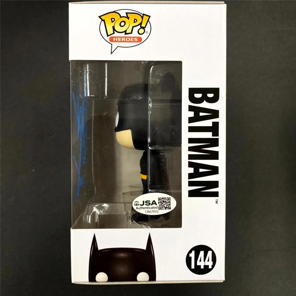 Christian Bale signed Batman Funko Pop! Figure 144 autograph ~ JSA, изображение 3