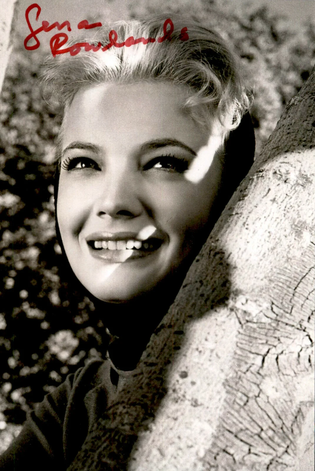 Gena Rowlands — Gena Rowlands Signed Autographed 4x6 Photo Actress / The Notebook / Gloria
