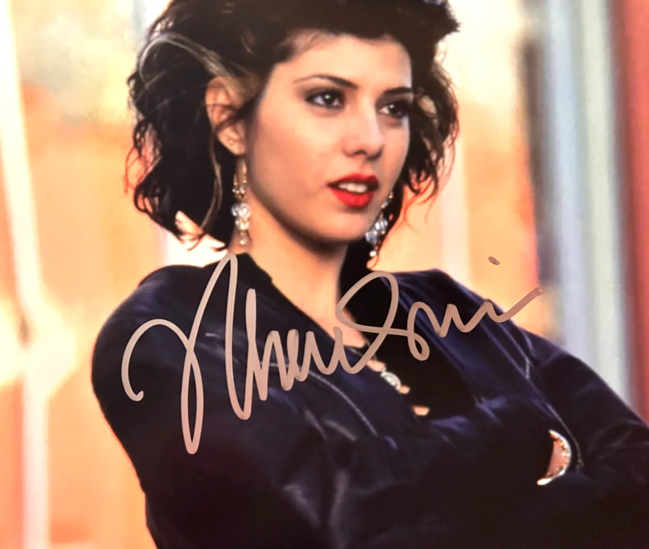 Marisa Tomei — Marisa Tomei Signed (MY COUSIN VINNY) 8x10" Authentic Original Autograph w/COA