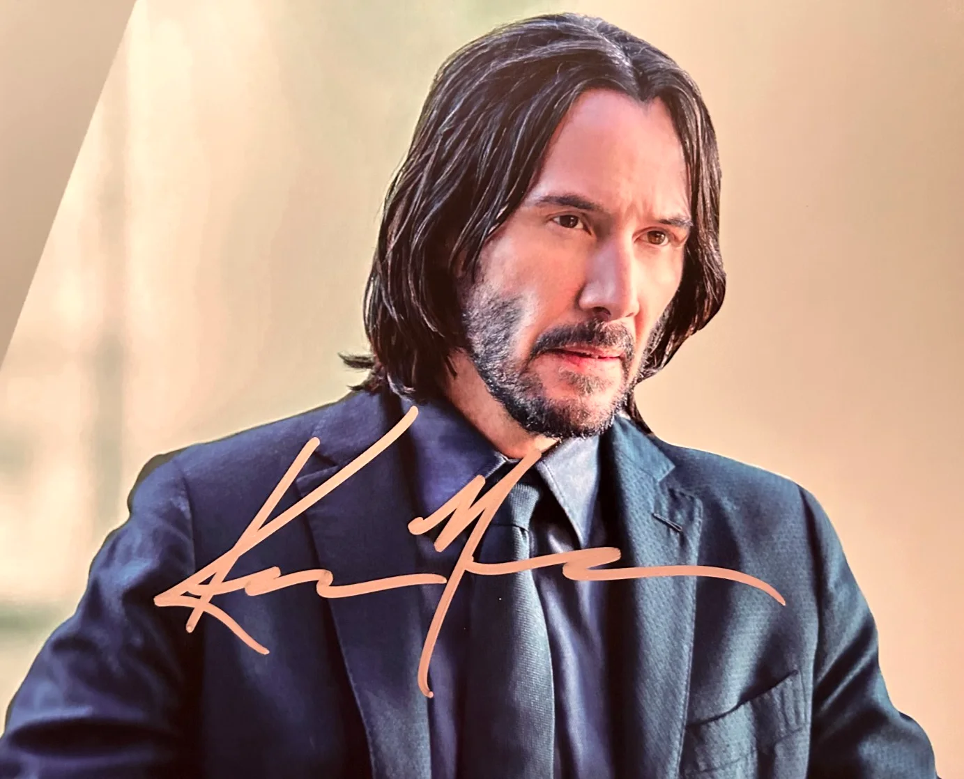 Keanu Reeves — Keanue Reeves Signed JOHN WICK 8x10" Authentic Original Autograph GENUINE w/COA, image 5