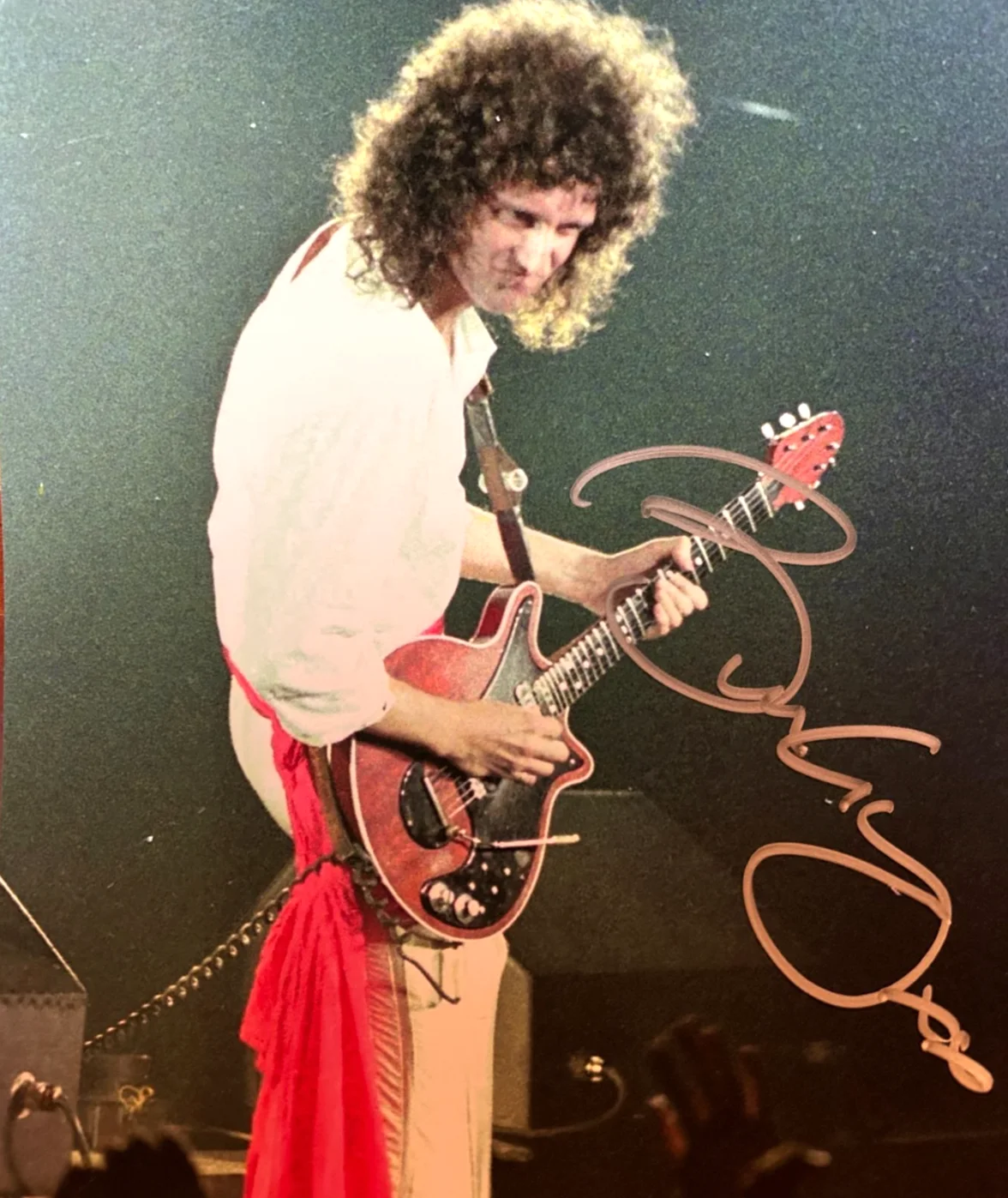 BRIAN MAY Signed (QUEEN) 8x10" Authentic Original Autograph GENUINE w/COA, image 3