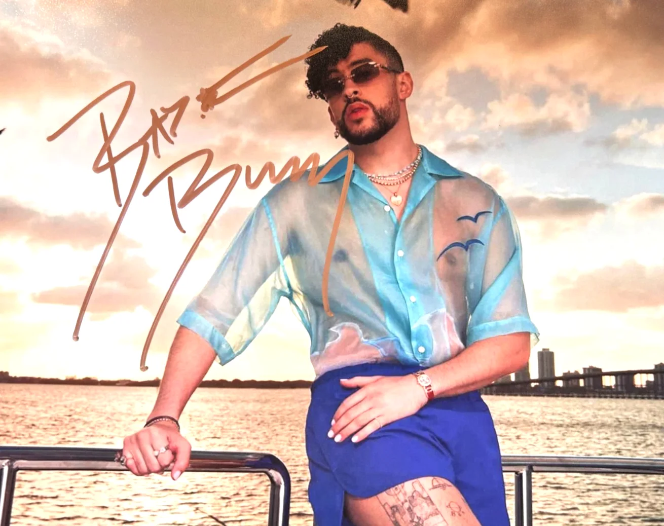 BAD BUNNY Signed 8x10" Authentic Original Autograph GENUINE w/COA, image 3