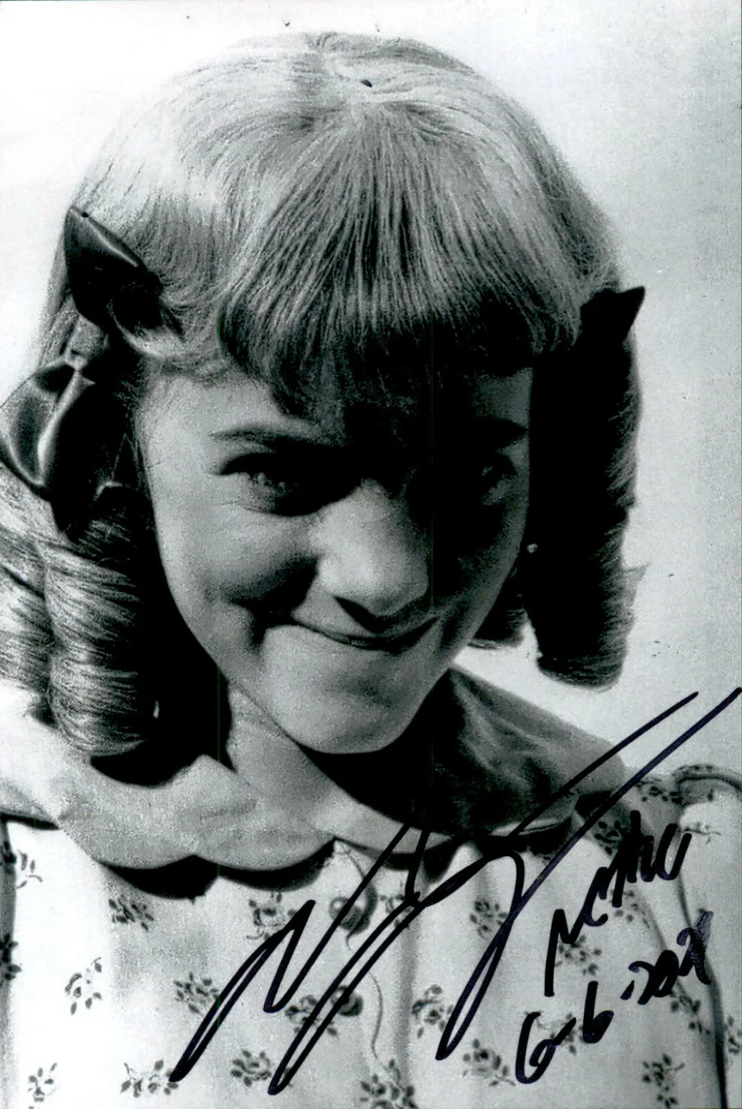 Alison Arngrim — Alison Arngrim Signed Autographed 4x6 Photo Little House On The Prairie Nellie 5