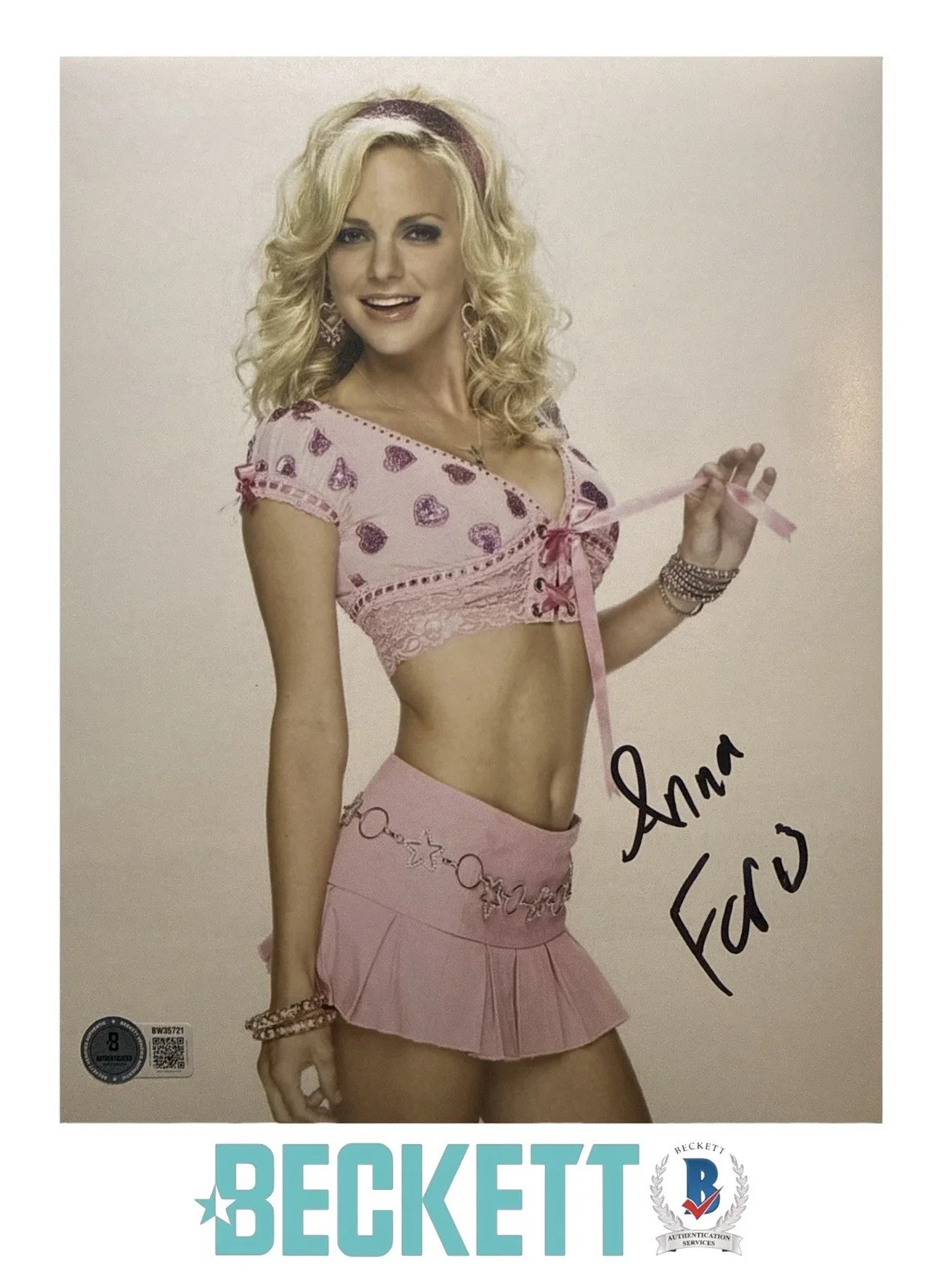 Anna Faris — Anna Faris Signed 8x10 The House Bunny Shelley Darlingson Photo Beckett COA