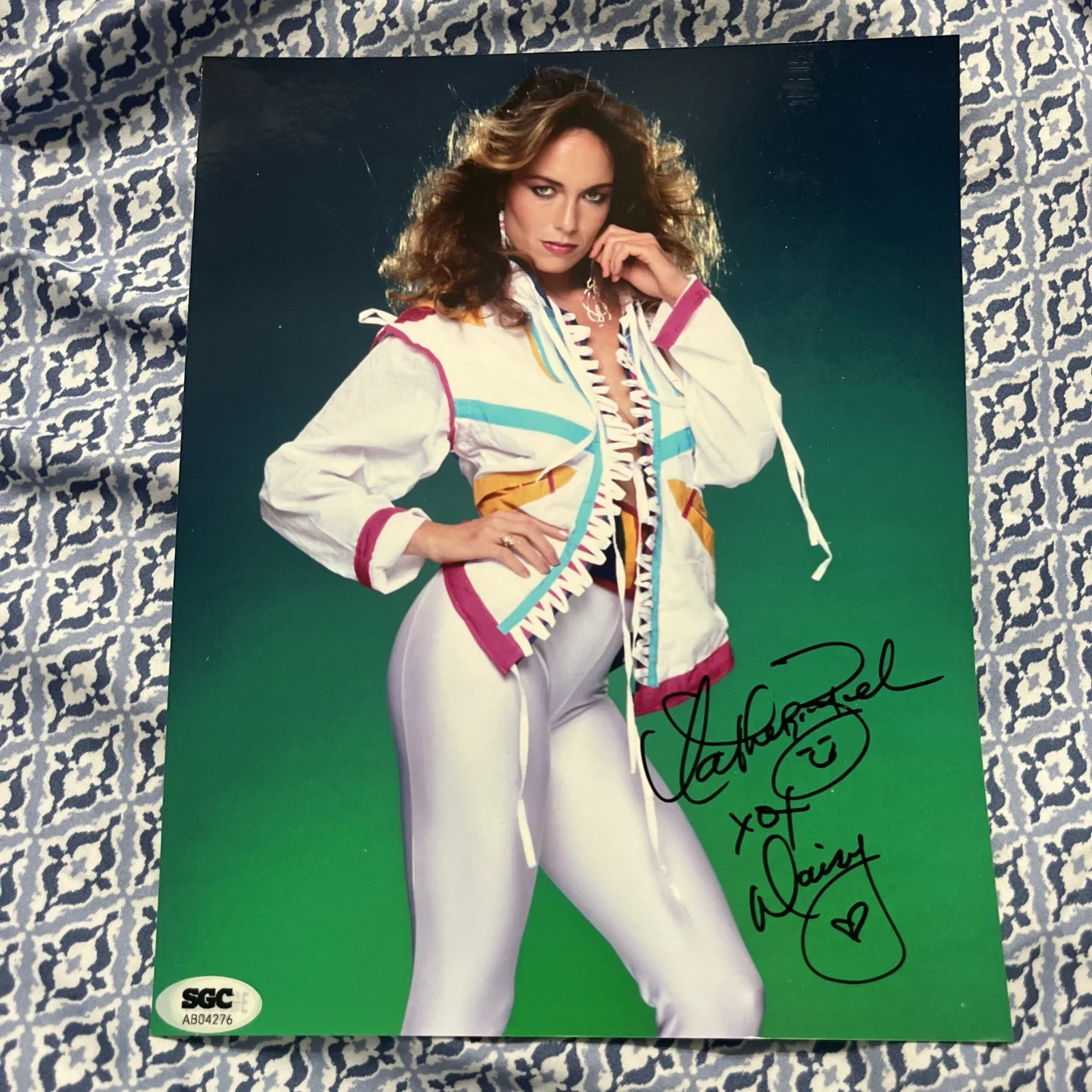 Catherine Bach — Catherine Bach Signed Autographed 8X10 Photo Dukes of Hazzard Daisy SGC#AB04276, изображение 2