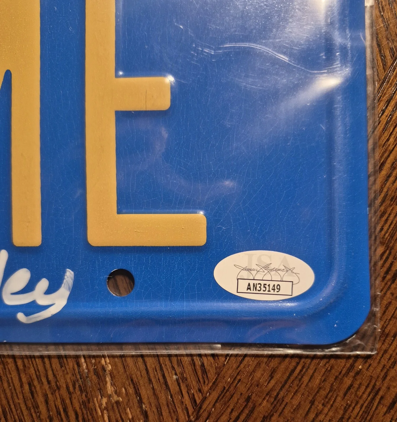 Christie Brinkley — Christie Brinkley Signed LUV ME License Plate Vacation White Autograph - JSA Coa, изображение 2